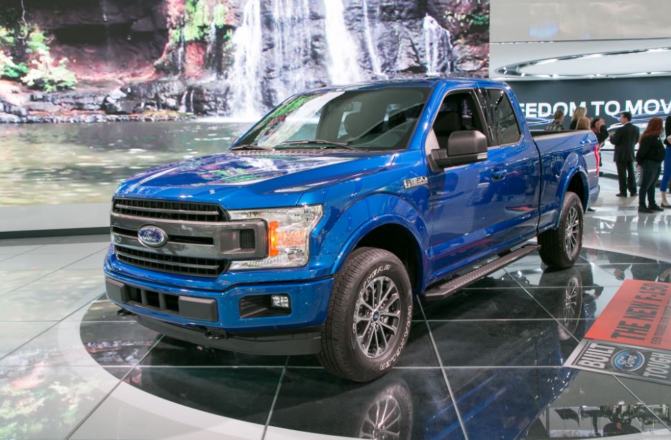 Ford F-150 XL Pickup Truck key features