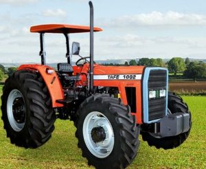 TAFE 1002 4WD Tractor