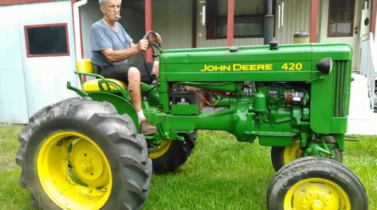 John Deere 420 Tractor specifications