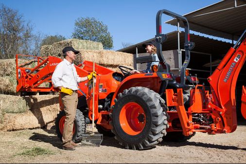 Kubota L3301 Compact Tractor features