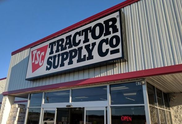 Tractor Supply Trailer Rental (Everything You Need to Know) ❤️